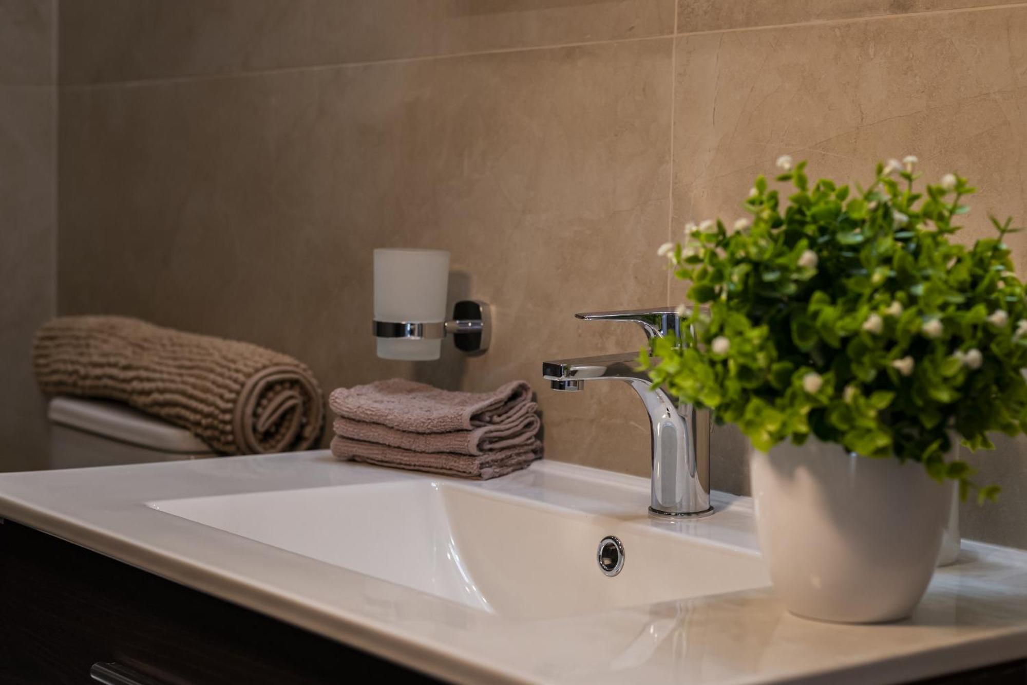 Your Overseas Home In Malta! Zabbar Экстерьер фото